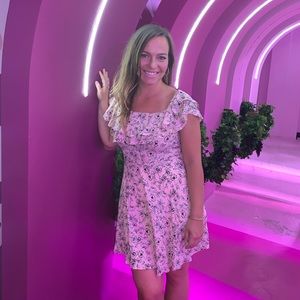 Meet your Posher, Briana